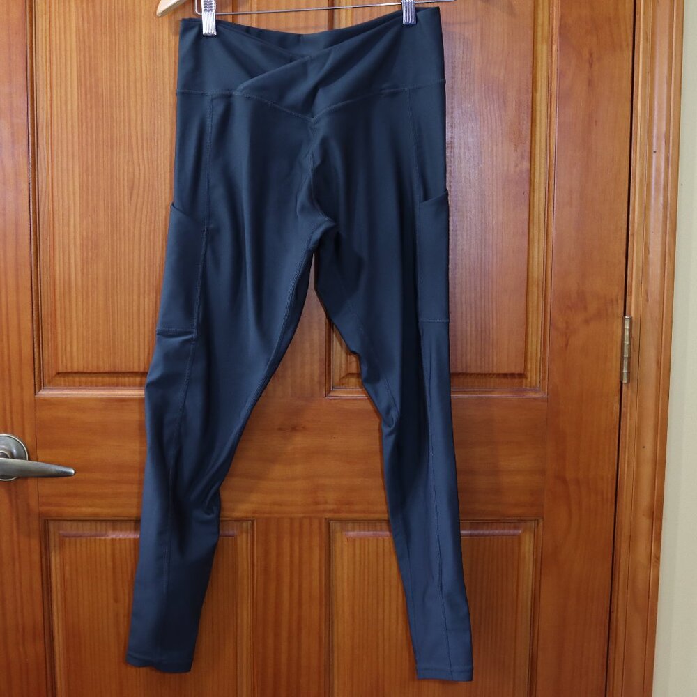 Obsession Green Scrunch Butt Crisscross Waistband Leggings LG